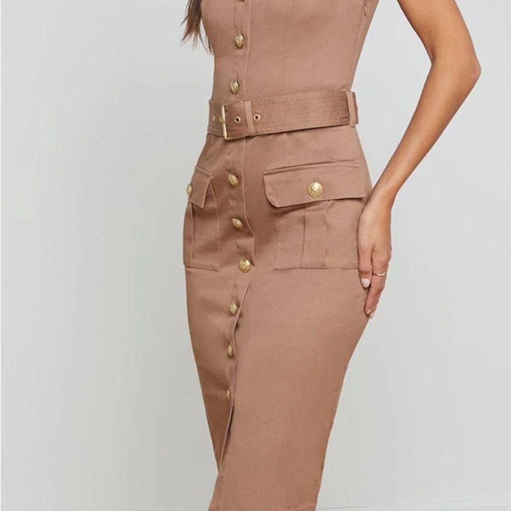 L’AGENCE Chic Tan Button-Down Dress Size 4🤎🤎